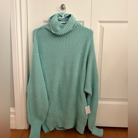 Free People Swim Too Deep sweater
NWT - Picture 3 of 6